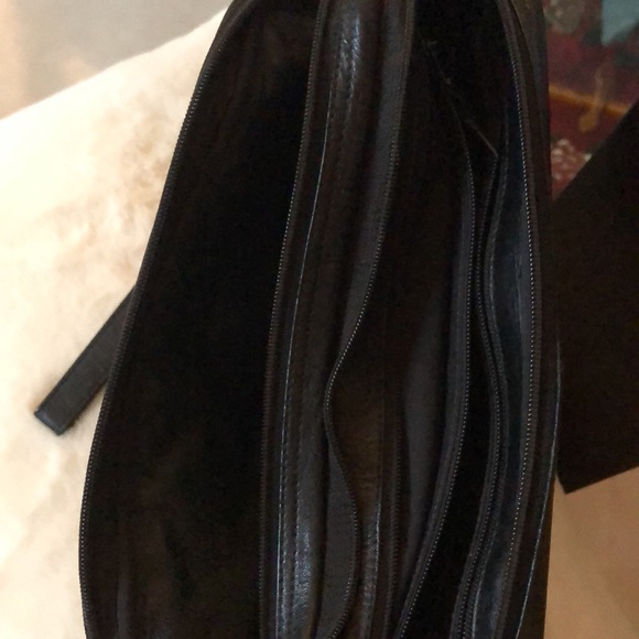 Damton Leather Multi-Pocket travel compartments clutch + detachable strap bag - Picture 2 of 13